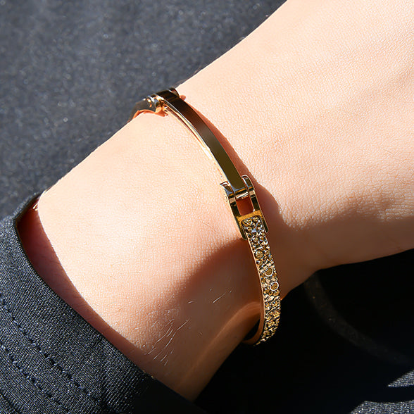 Bracelet FROST 4mm with hinge yellow gold 18k 750